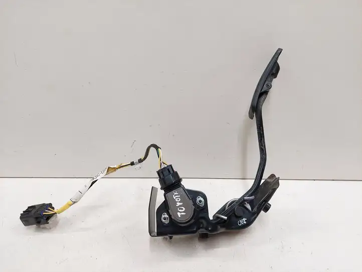 Toyota Avensis T250 (2006 - 2009) 8928152021 Педаль акселератора — фото 3