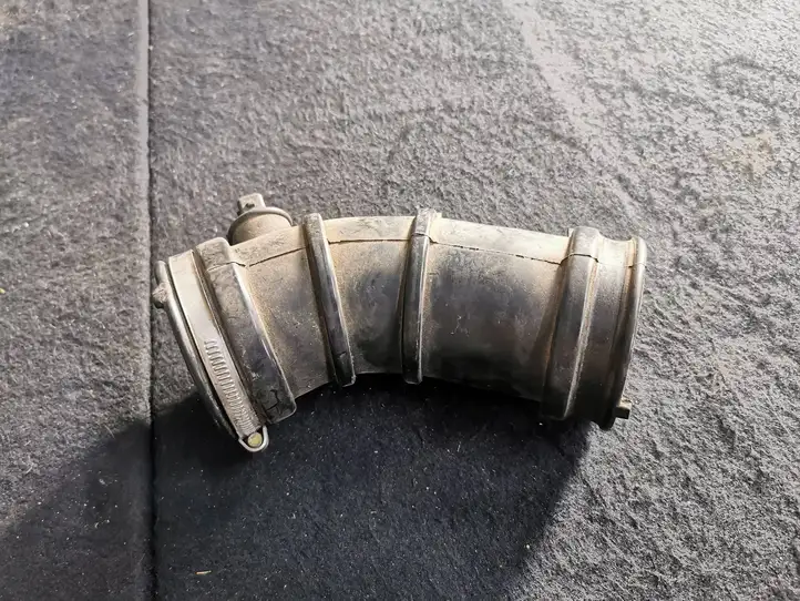 Opel Vectra B (1999 - 2002) 90500407 Трубка подачи воздуха — фото 4