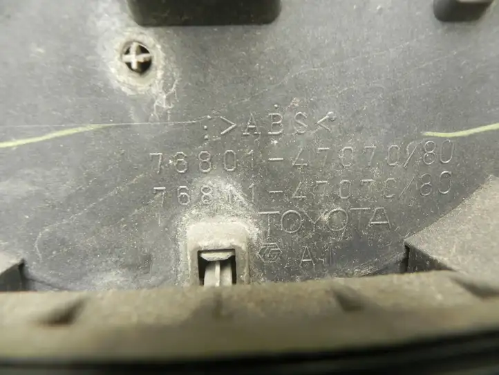 Toyota Prius (XW30) (2009 - 2015) 7680147070 Подсветка номера — фото 5