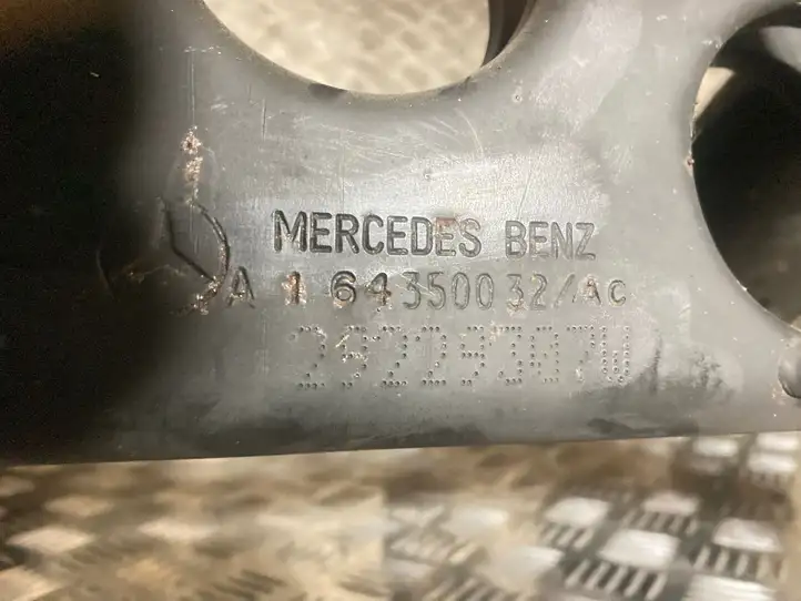 Mercedes-Benz GL X164 (2006 - 2012) A164350032 Задняя балка подвески — фото 4