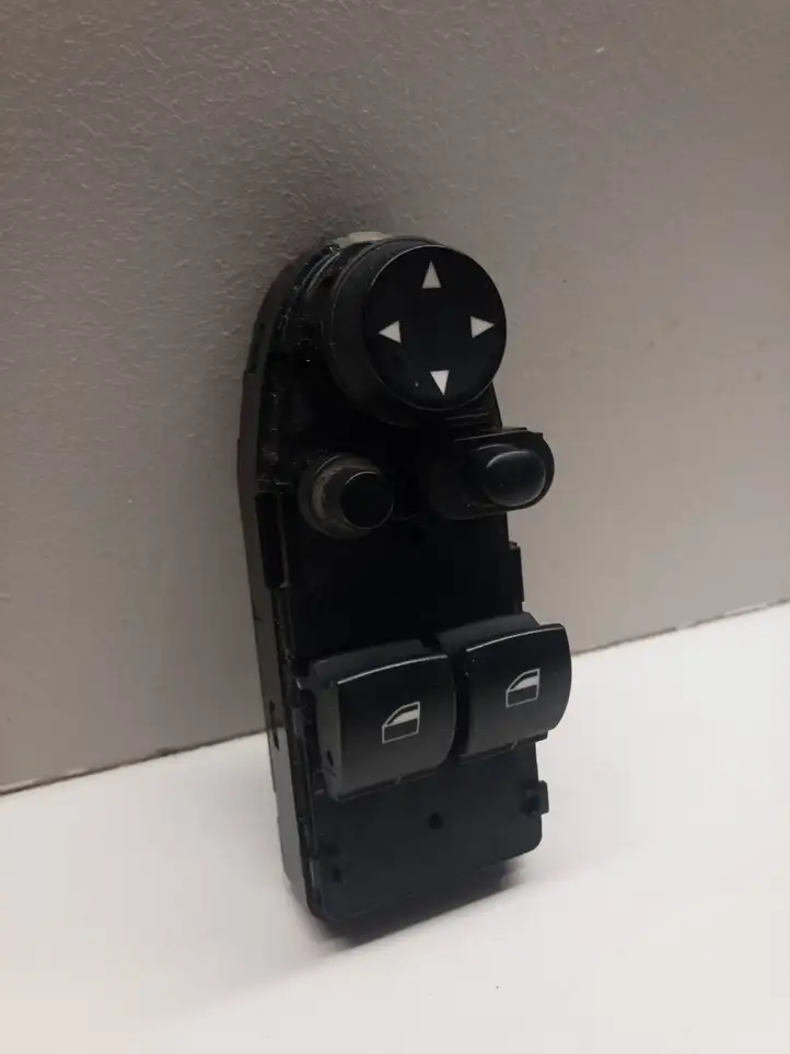 BMW 3 E92 E93 (2005 - 2014) 9217361 Кнопка стеклоподъемников — фото 2