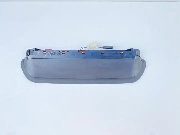 BMW 3 E90 E91 (2005 - 2012) 6946616 Дополнительный стоп фонарь — фото 4
