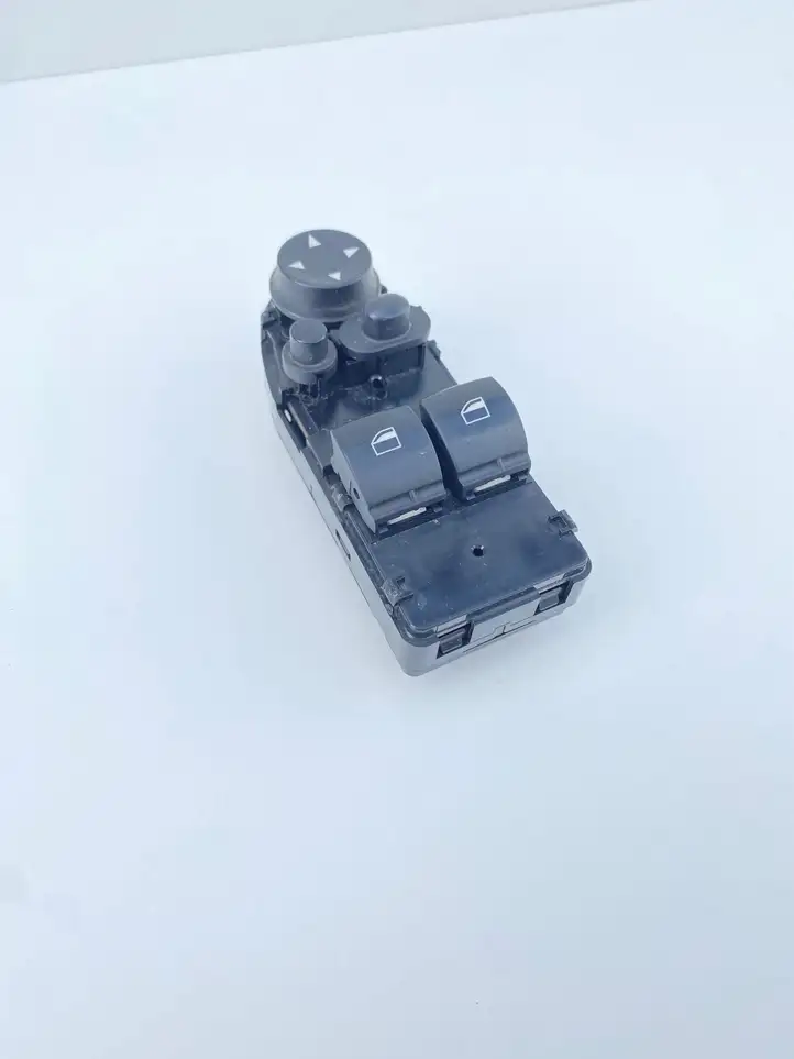 BMW 3 E92 E93 (2005 - 2014) 9217359 Кнопка стеклоподъемников — фото 1
