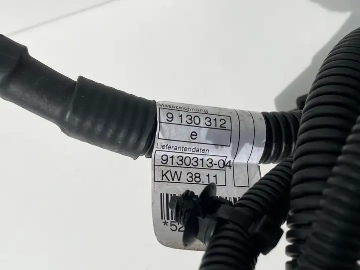 BMW 3 E92 E93 (2005 - 2014) 9130313 Плюсовой провод аккумулятора — фото 6
