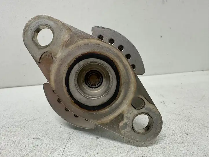 Toyota Land Cruiser (J150) (2009 - )   AdBlue форсунка