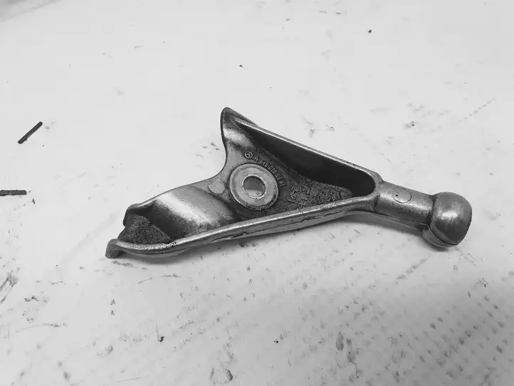 Mercedes-Benz E W211 (2002 - 2009)  A6460780641 Другая деталь отсека двигателя