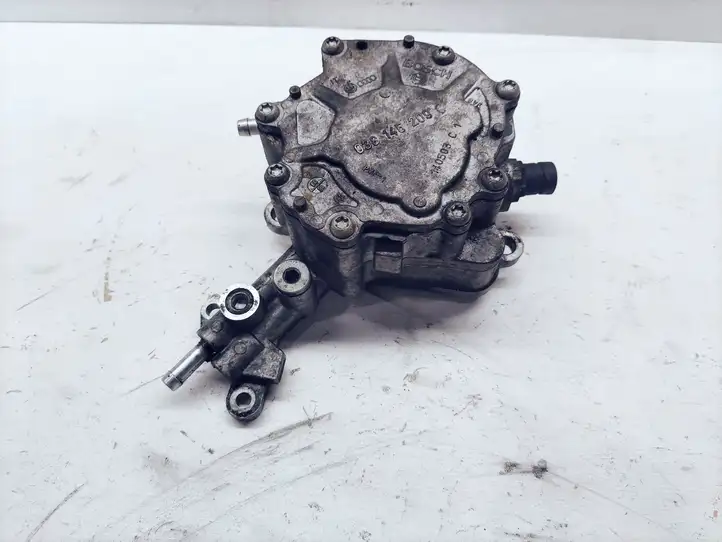 Volkswagen Touran I (2003 - 2010)  038145209C Топливный насос