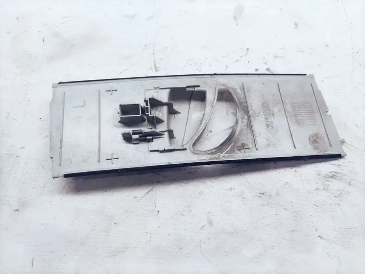 Volkswagen Touran I (2003 - 2010)  1T0868309 Другая деталь салона