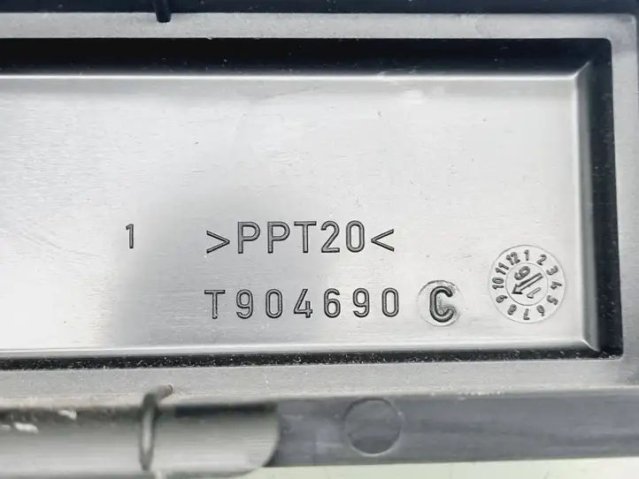 Toyota Aygo AB40 (2014 - 2018) T904690 Прочие детали салона — фото 3