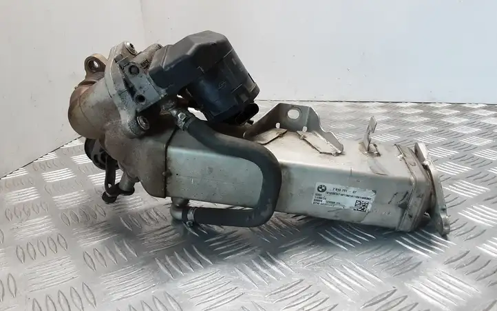 BMW 1 F20 F21 (2011 - 2019) 7810751 Охладитель клапана EGR — фото 1