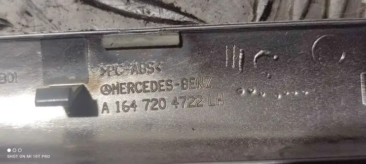 Mercedes-Benz ML W164 (2005 - 2011) A1646801470 Прочие детали салона — фото 3