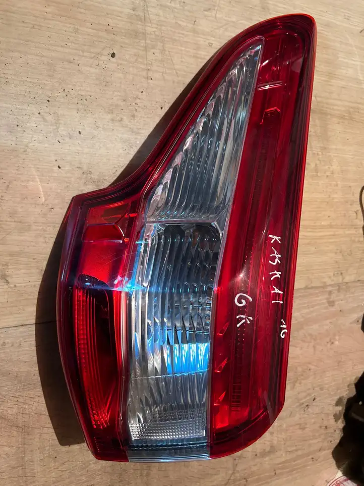 Nissan Qashqai (2013 - 2017) 265554EA0A Задний фонарь в кузове — фото 1