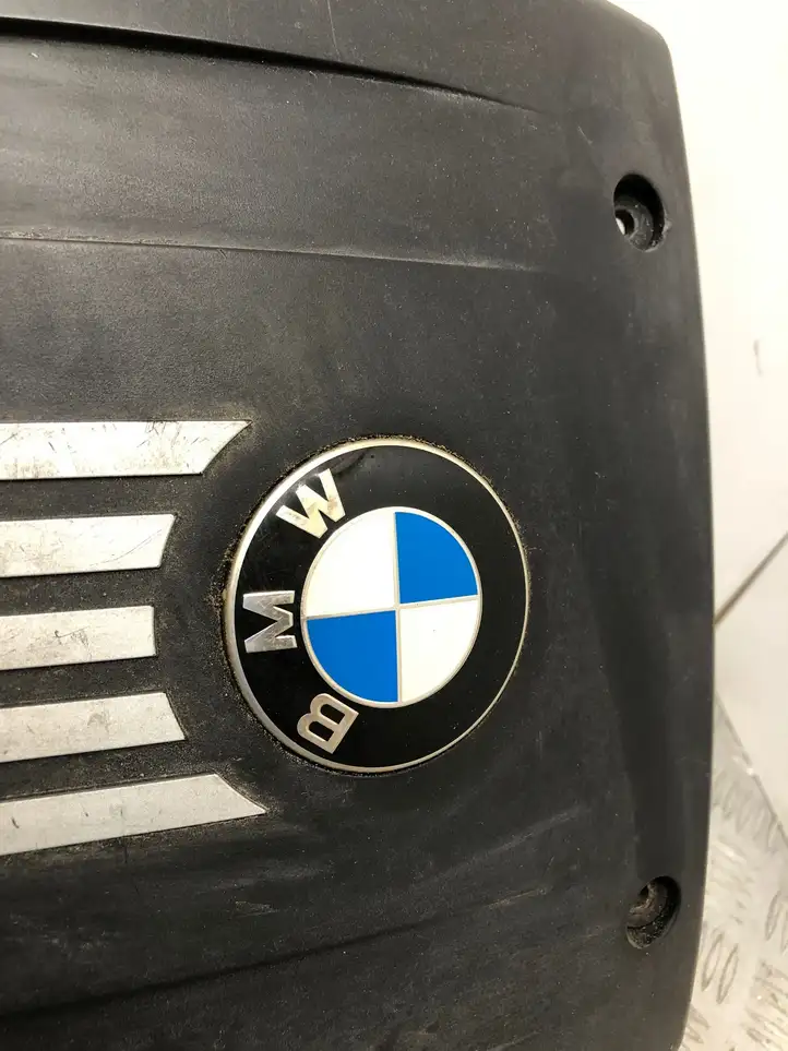 BMW 5 E60 E61 (2004 - 2010) 7575036 Крышка двигателя декоративная — фото 4