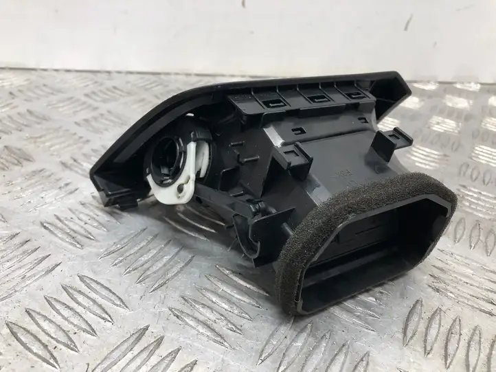 BMW 3 F30 F35 F31 (2012 - 2018) 9253218 Боковой воздушный дефлектор — фото 3