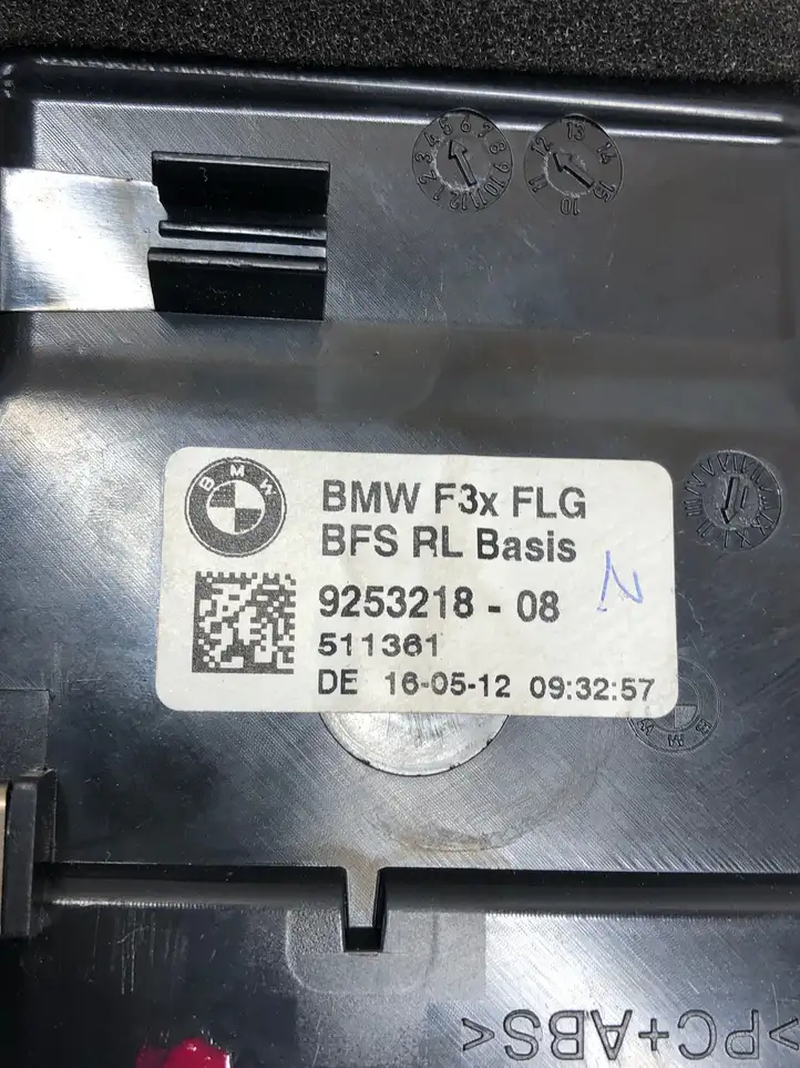 BMW 3 F30 F35 F31 (2012 - 2018) 9253218 Боковой воздушный дефлектор — фото 5