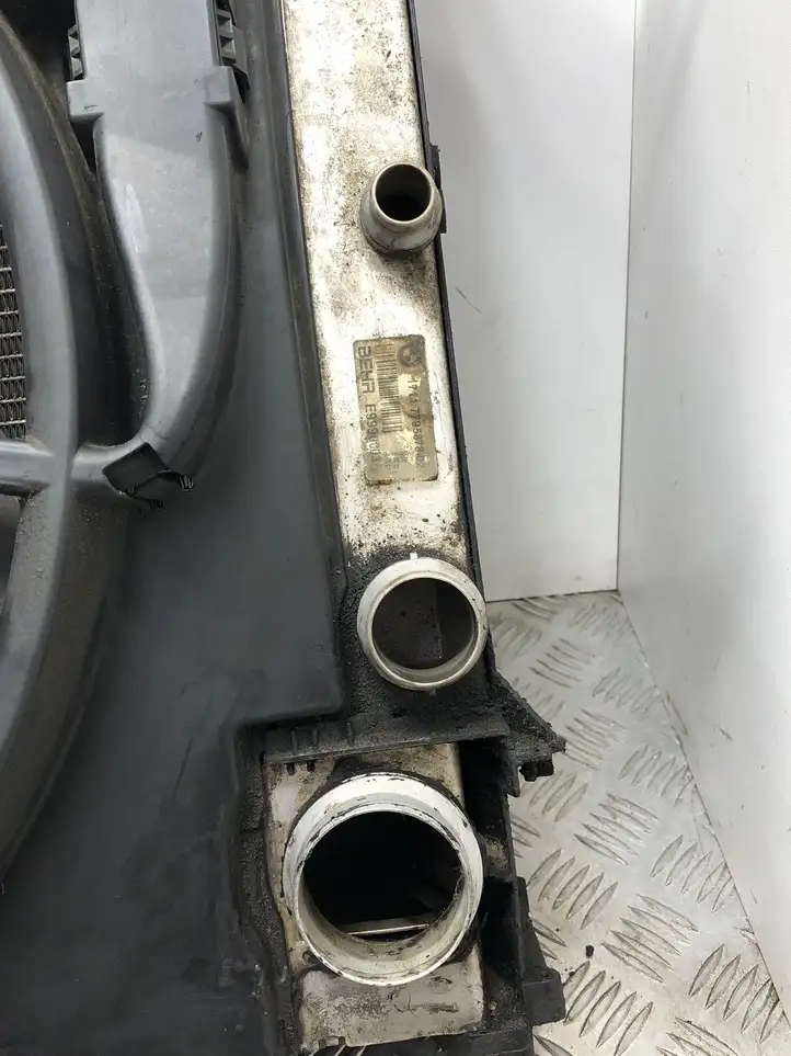 BMW 5 E60 E61 (2004 - 2010) 7561712 Комплект радиаторов охлаждения — фото 5