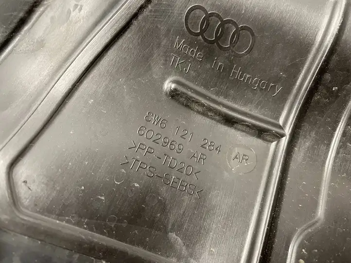 Audi A5 (2016 - ) 8W6121284 Дефлектор воздуха — фото 6