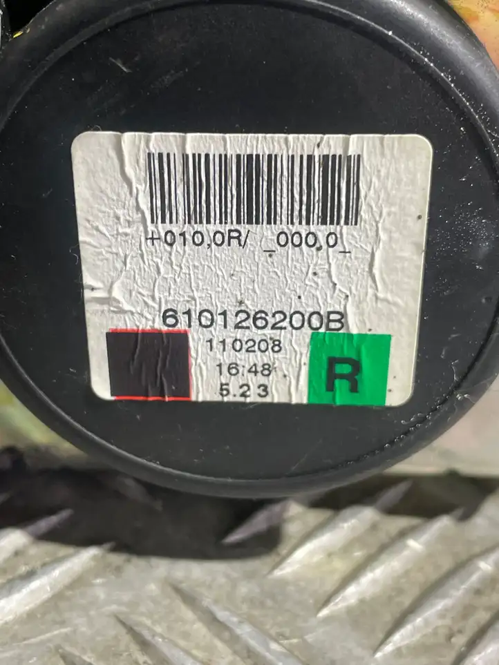 BMW 7 F01 (2008 - 2016) 610126200B Передний ремень безопасности — фото 3