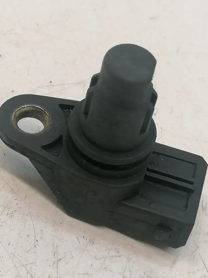 Opel Vivaro (2001 - 2006) 8200038472 Датчик положения коленвала — фото 1