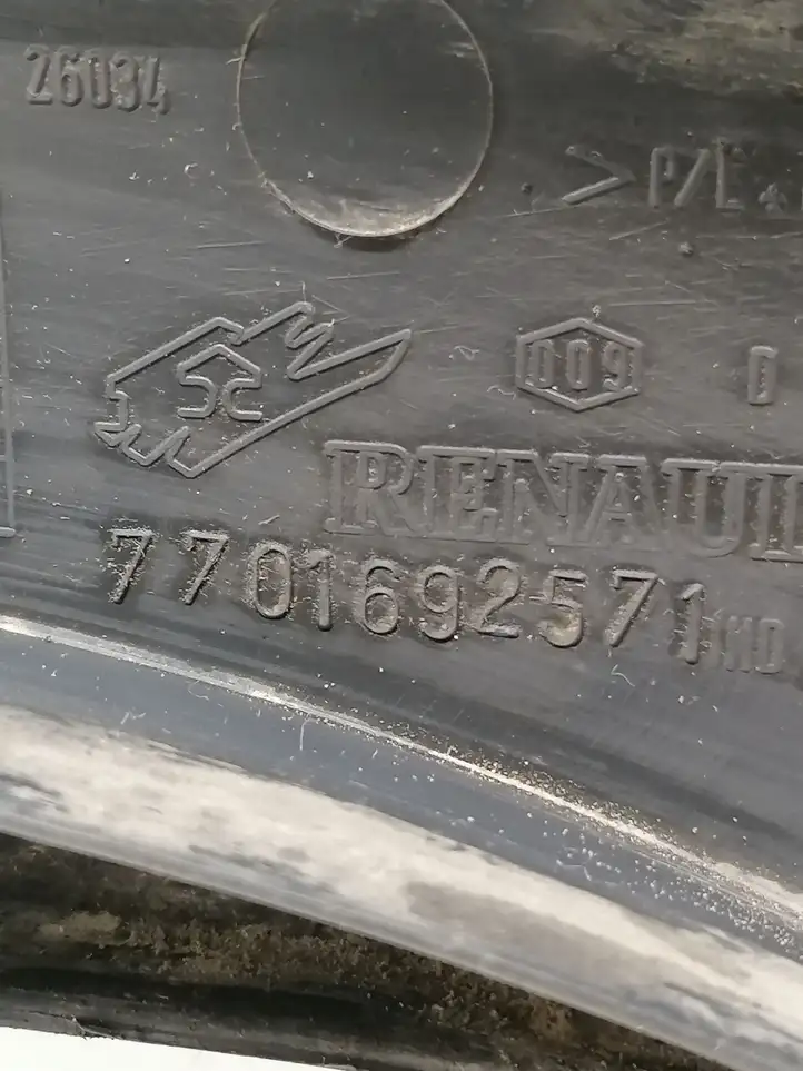 Renault Master II (1998 - 2003) 7701692571 Молдинг крыла — фото 2