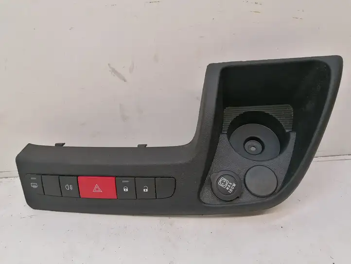 Fiat Ducato (2007 - 2014) 7355331170 Включатель аварийных фонарей — фото 1
