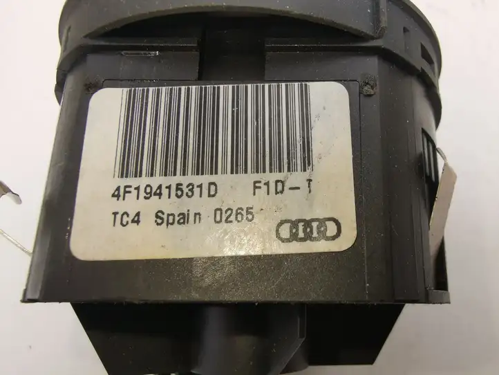 Audi A6 S6 C6 4F (2004 - 2008) 4F1941531D Включатель фонарей — фото 3
