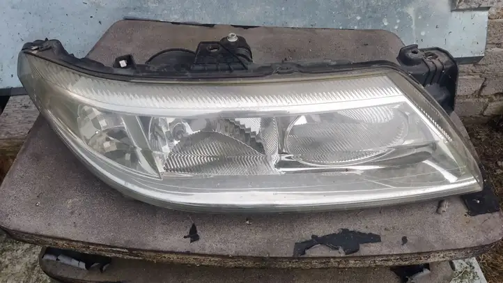 Renault Laguna II (2001 - 2005) 89005278 Передняя фара — фото 1