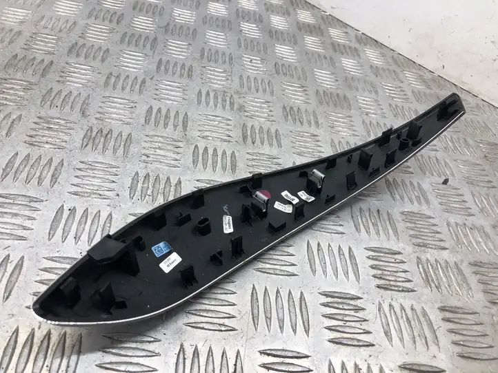 BMW 3 F30 F35 F31 (2012 - 2018) 8064249 Прочая отделка задней двери — фото 4