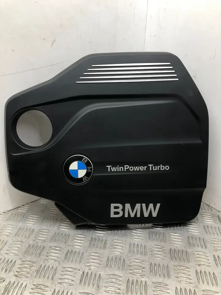 BMW 5 F10 F11 (2009 - 2016) 8514202 Крышка двигателя декоративная — фото 1