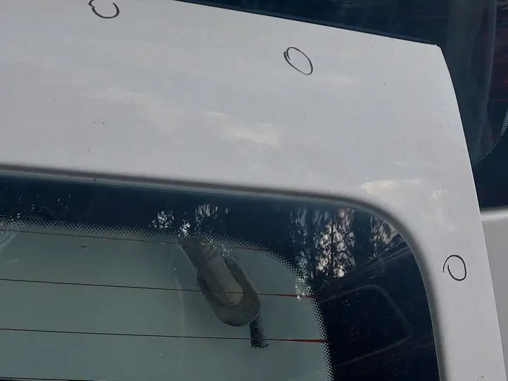 Volkswagen Caddy (2010 - 2015) Крышка багажника — фото 2