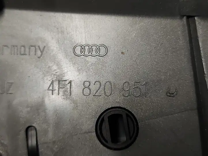 Audi A6 S6 C6 4F (2004 - 2008) 4F1820951 Центральный воздушный дефлектор — фото 6