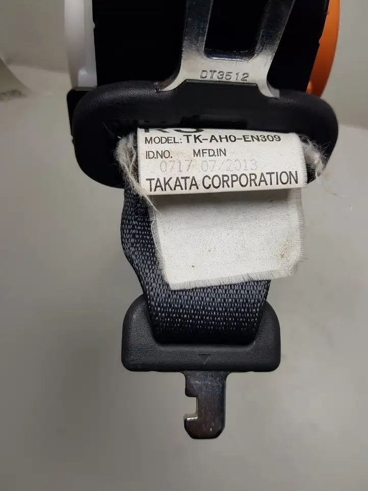 Mitsubishi Outlander (2012 - 2014) TKAH0EN309 Задний ремень безопасности — фото 3
