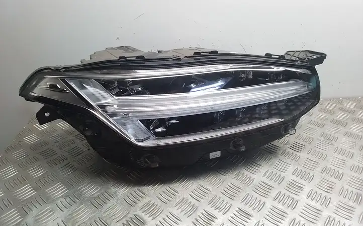Volvo XC90 (2014 - 2019) 31446688 Передняя фара — фото 1