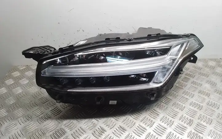 Volvo XC90 (2014 - 2019) 31353153 Передняя фара — фото 1
