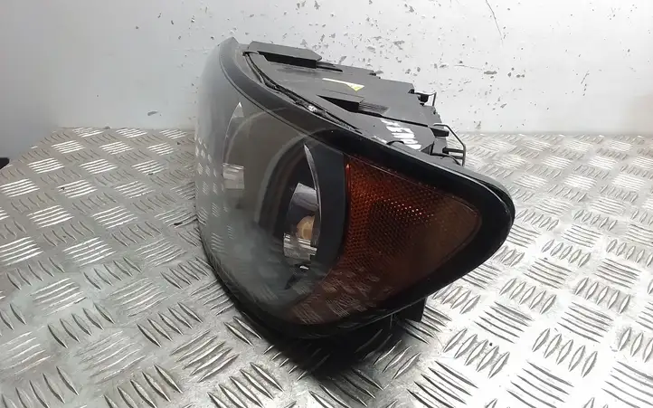 Volvo S40 (2004 - 2007) 30698885 Передняя фара — фото 2