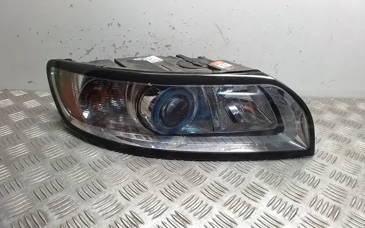 Volvo V50 (2008 - 2012) 30763038 Передняя фара — фото 1