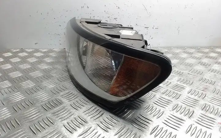 Volvo V50 (2008 - 2012) 30763033 Передняя фара — фото 2