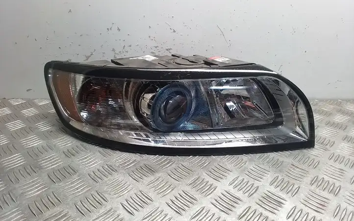 Volvo V50 (2008 - 2012) 31265699 Передняя фара — фото 1