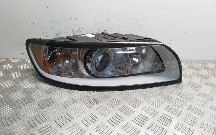 Volvo V50 (2008 - 2012) 31265695 Передняя фара — фото 1