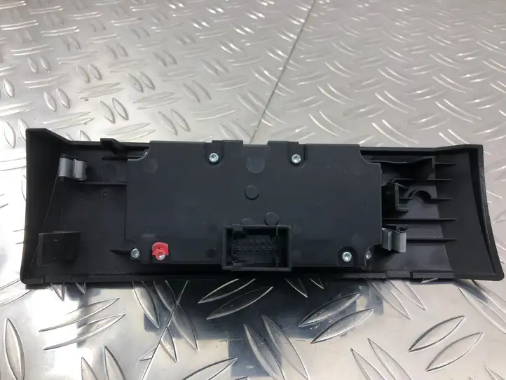 BMW 5 E60 E61 (2004 - 2010) 6988565 Включатель фонарей — фото 2
