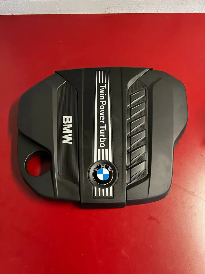 BMW X3 G01 (2018 - 2024) 7812063 Крышка двигателя декоративная — фото 1