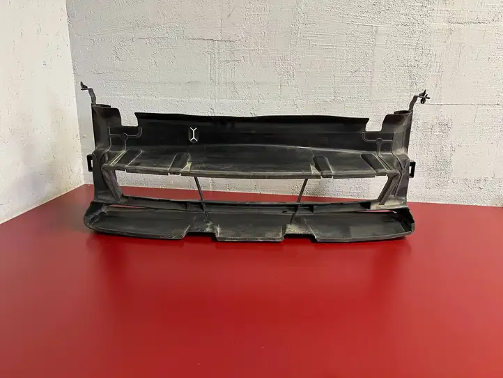 BMW 3 F30 F35 F31 (2012 - 2018) 7401235 Дефлектор воздуха — фото 1