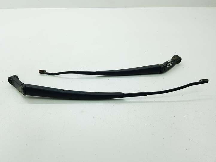 Toyota Yaris (2005 - 2009)  1827316 Стеклоочиститель лобового стекла