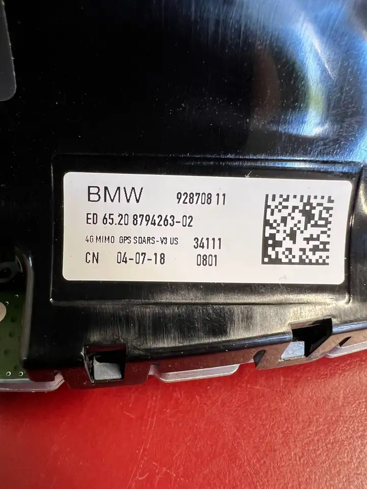 BMW X3 G01 (2018 - 2024) 8794263 GPS антенна — фото 3