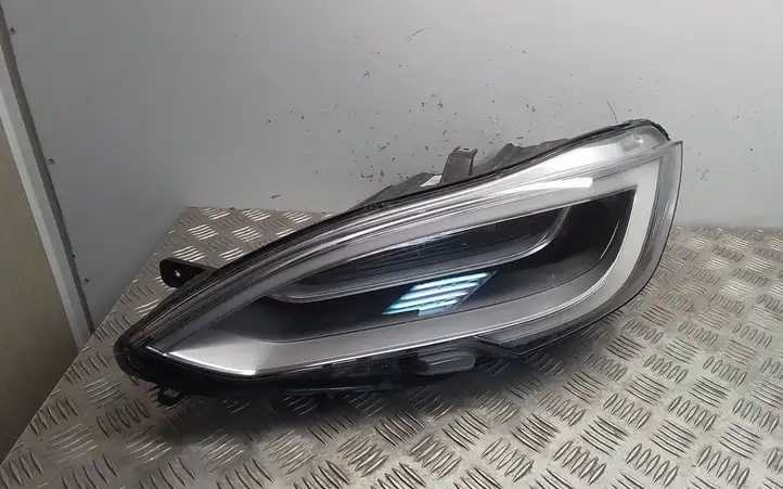 Tesla Model S (2016 - 2021) 0020203812 Передняя фара — фото 1
