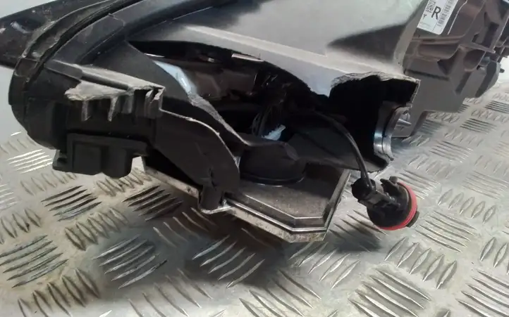 Tesla Model Y (2019 - 2024) 107737200 Передняя фара — фото 4