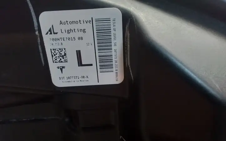 Tesla Model Y (2019 - 2024) 107737100 Передняя фара — фото 7