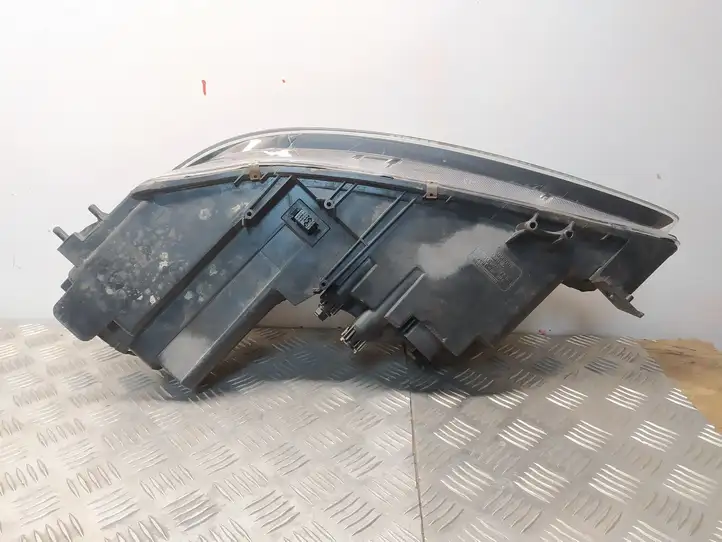 Mazda 6 (2005 - 2007) F011002477R Передняя фара — фото 5