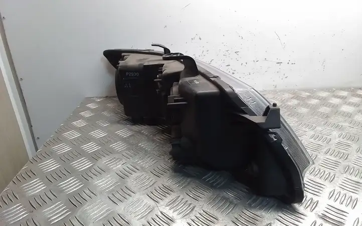 Honda Accord (2003 - 2007) Передняя фара — фото 4
