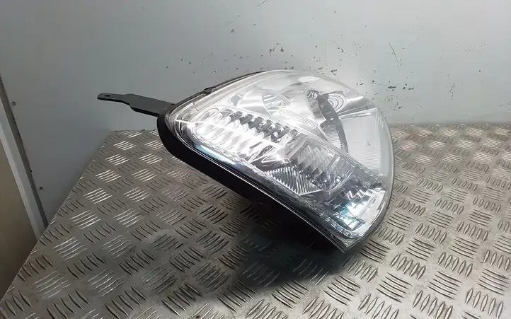 Honda Civic (2001 - 2005) Передняя фара — фото 2